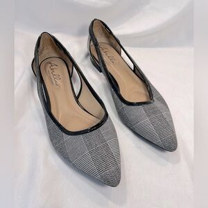 Abella True Comfort “Rylan” Black & white Plaid Flats